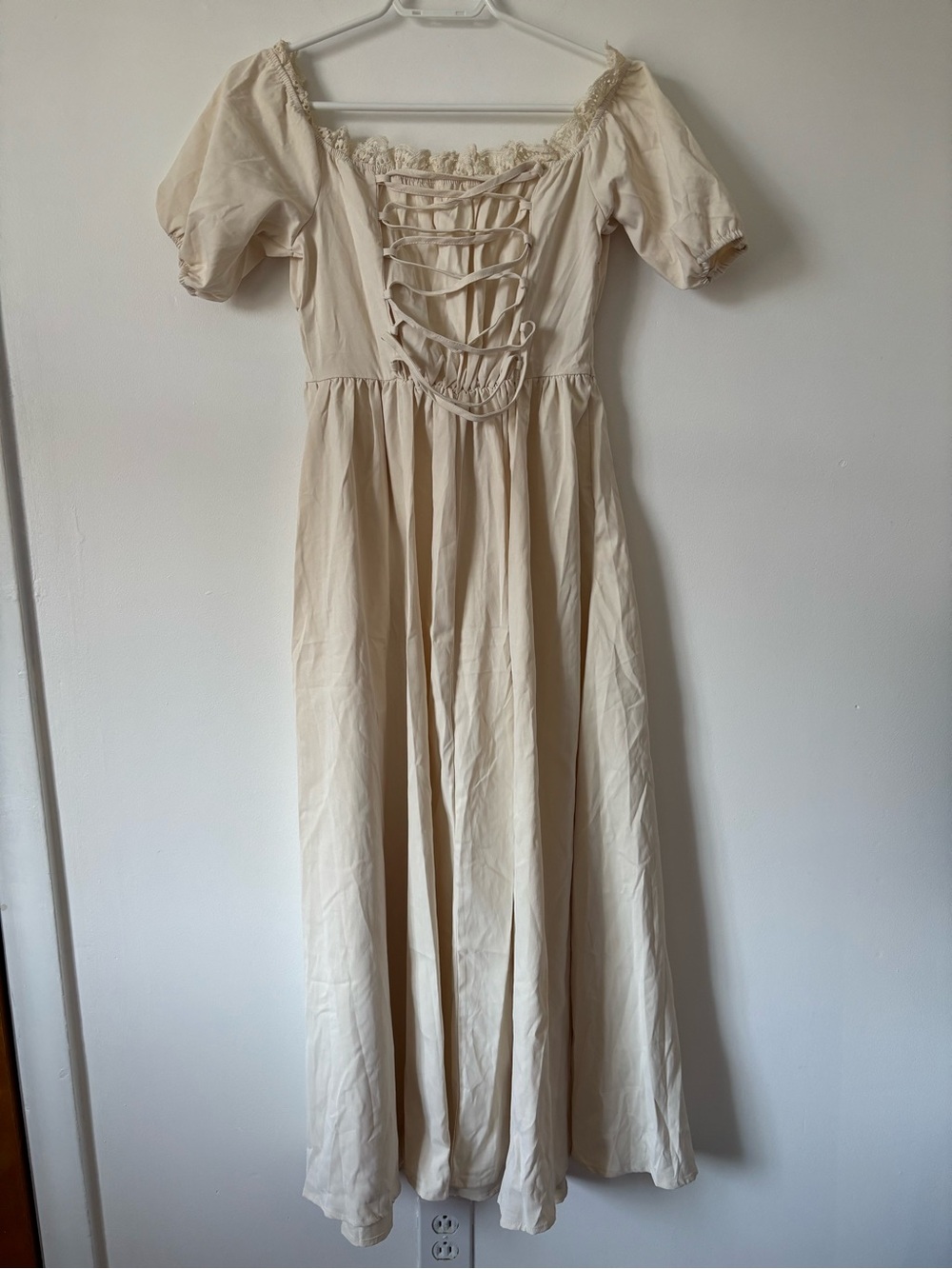 BNWT Off-Shoulder apricot Maxi Dress - Elegant puff sleeves Romantic size M - Picture 5 of 6